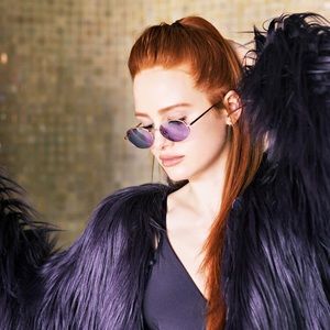 PRIVE REVAUX X MADELAINE PETSCH CANDY SUNGLASSES